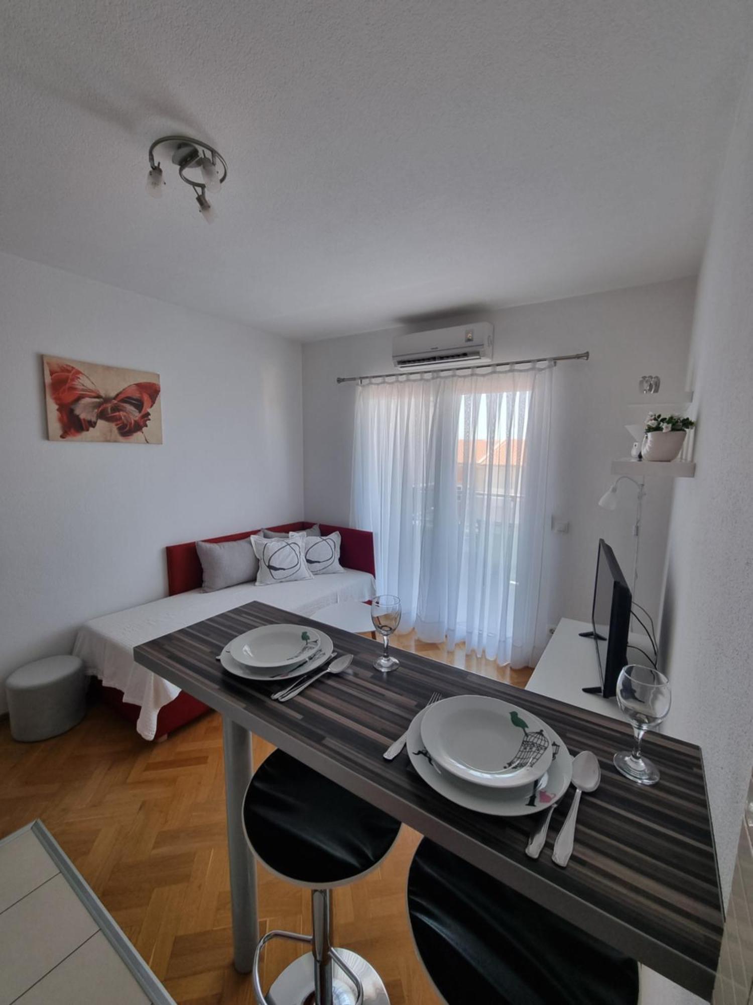 Villa Em Makarska Exterior foto